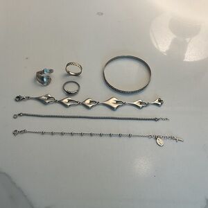 Elegant Silver Jewelry Set for Women